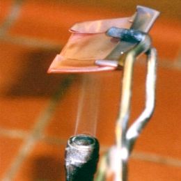 »Kupferbriefchen« in der Flamme