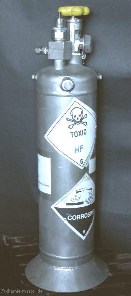 Behälter mit Fluorwasserstoff.